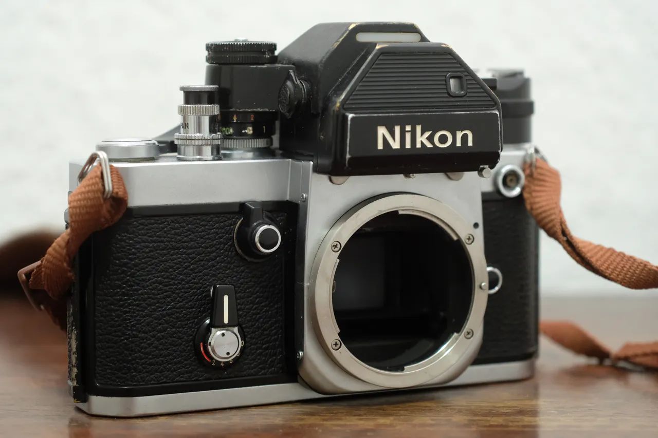 Nikon F2 com acessórios 