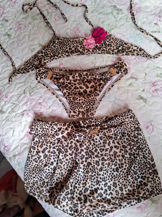 Biquíni Infantil Animal Print com Short Animé - Tamanho 4 Anos