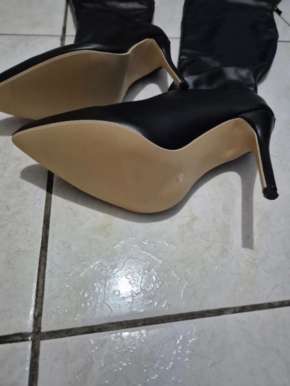 Botas coxa alta 10cm tam 38 - Foto 4