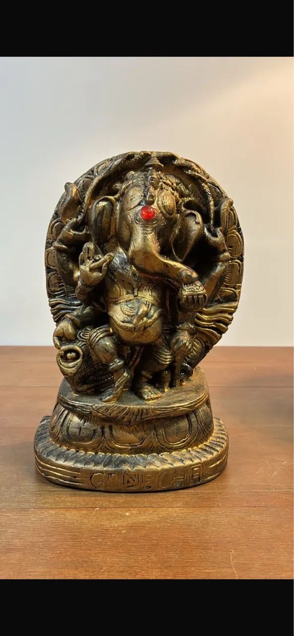 Escultura decorativa de Ganesha - Prosperidade e Proteção