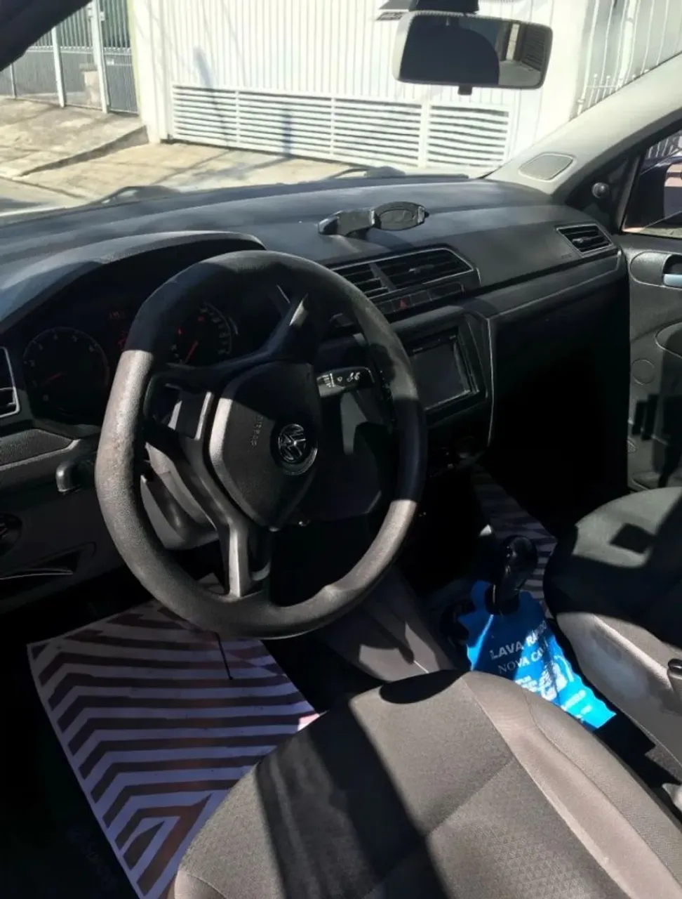 Carro VOYAGE 2019