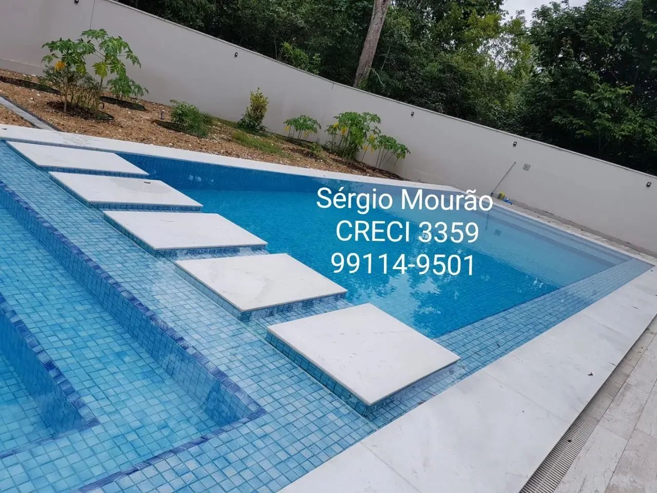 Duplex Alto Padrão no Condomínio Passarinhos. 402m2. 4 suítes, Adega, Piscina. Completa e 