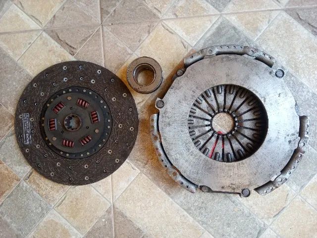 Kit de embreagem Sachs, novo, para F. 1000 ou F. 4000 turbinado. - Foto 2