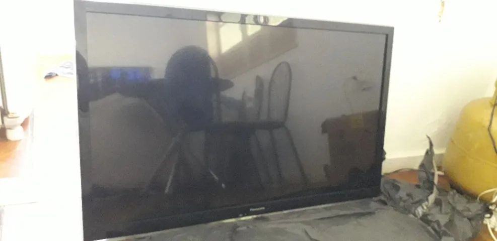Tv 42 polegadas ñ funciona tel inracta retiar peças64292269057794122