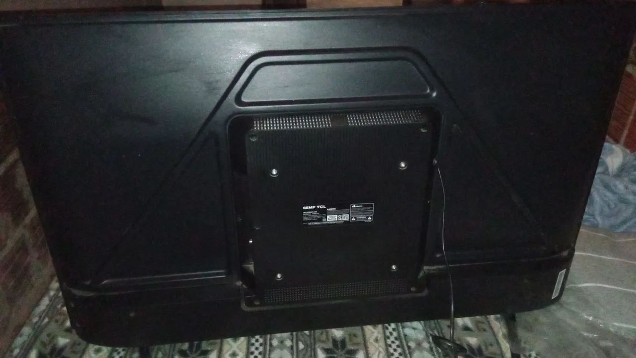 VENDO TV 43 SMART COM DEFEITO  - Foto 3