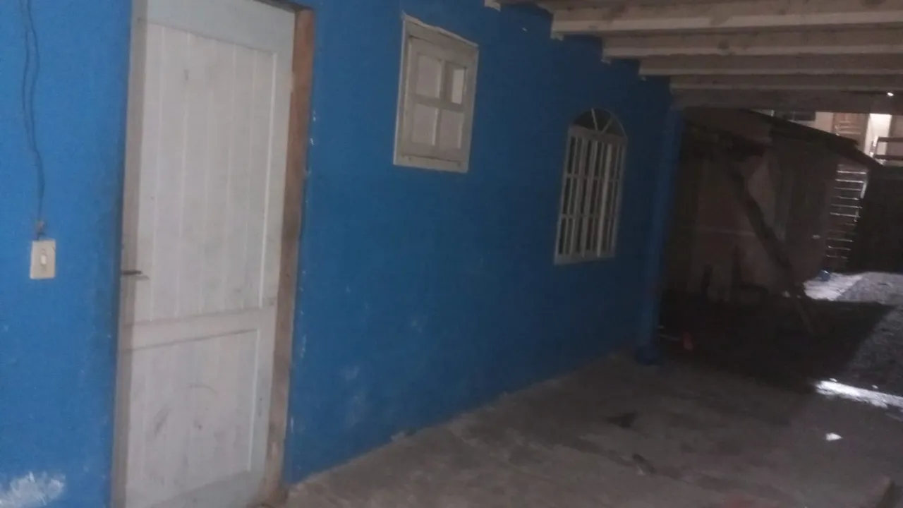 Alugo casa em Matinhos ao lado do terminal rodoviária de Caioba