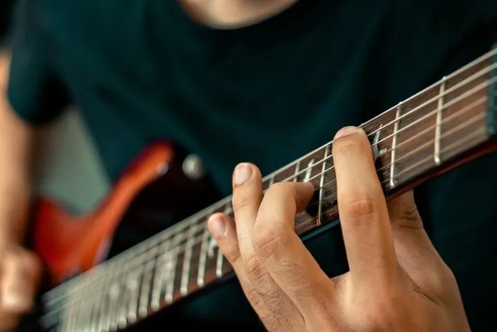 Aulas De Guitarra . HEAVY METAL E ROCK. - Foto 2