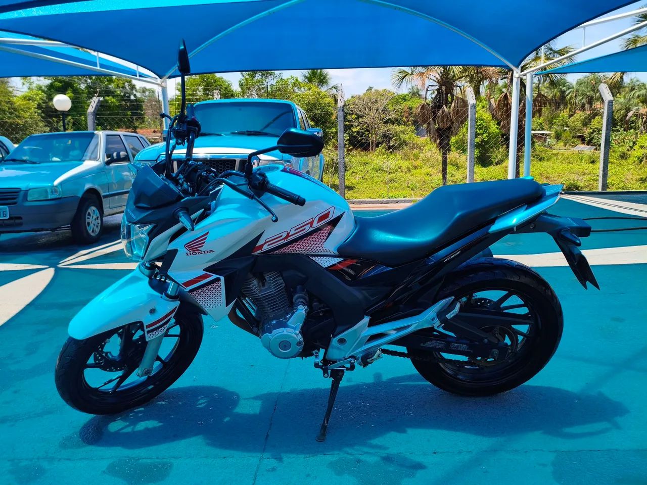 Honda CB Twister 250F branca 2022 - Foto 2