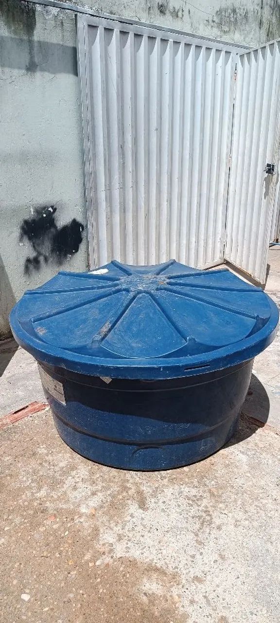 Caixa d'água 500 litros com tampa