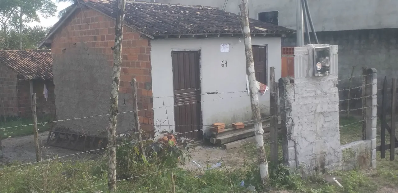 Vendo uma casa.