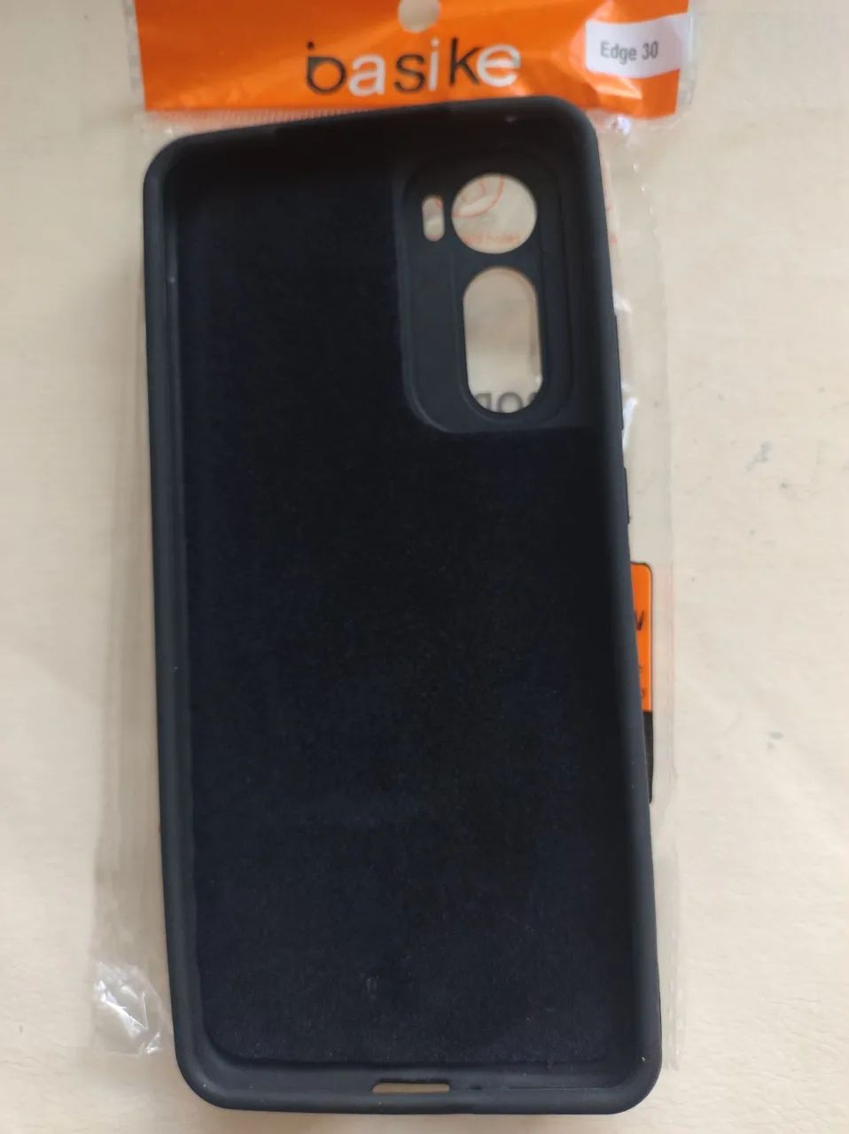 Capa basike para Motorola Edge 30 - Foto 4