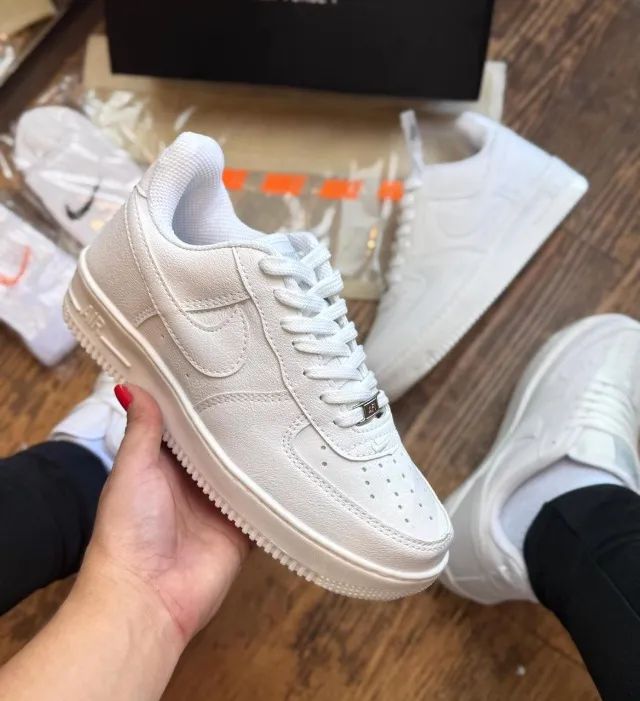 Nike Air Force Branco