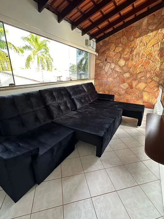 Sofá retrátil e reclinável de 8 lugares. 