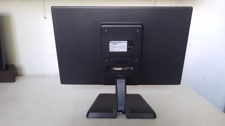  Monitor HP LED tamanho 19 polegadas - Foto 2