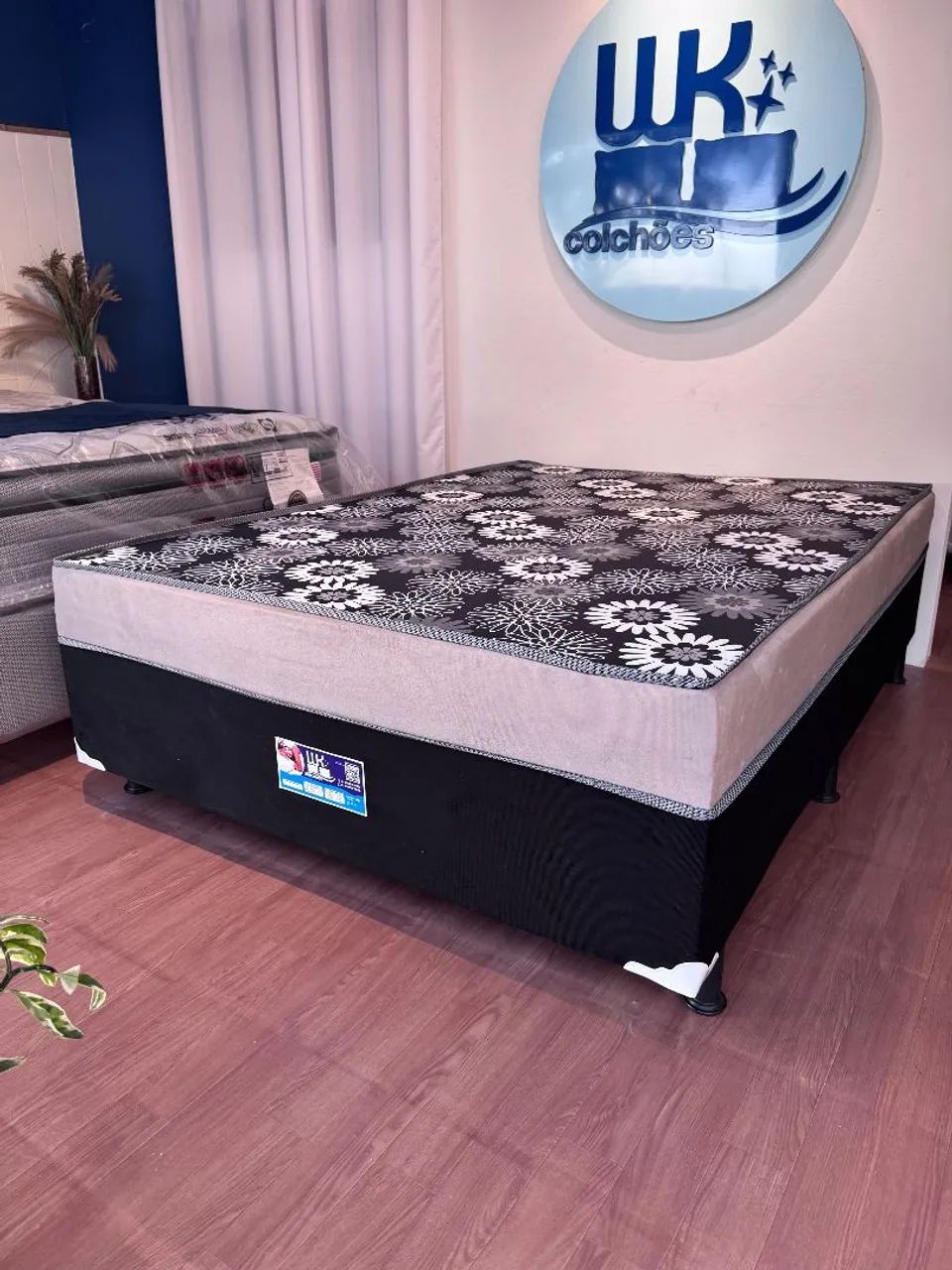 Super promoção cama box casal nova direto de fábrica com dois travesseiros de brinde.