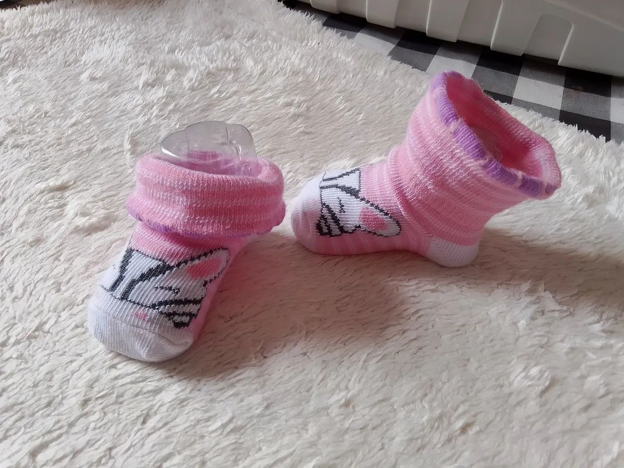 Pares de Meias Bebê - RN ao 6 meses - Foto 2