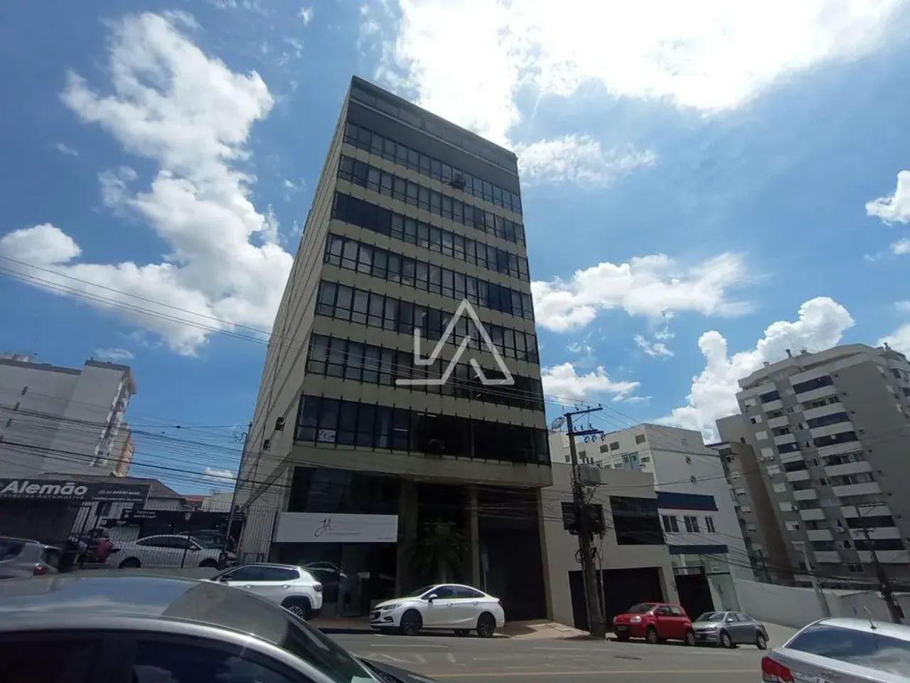 CENTRO EXECUTIVO WALTER SOBIESIAK - SALA AÉREA COM 74 M² - CENTRO - Foto 3