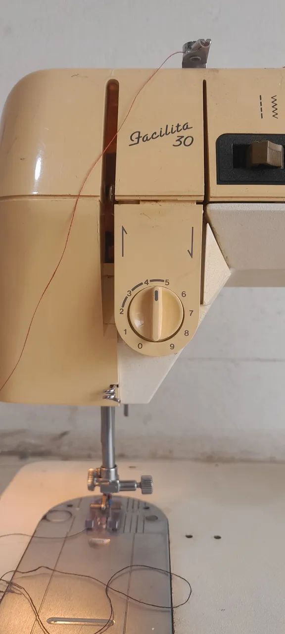Máquina de Costura Singer Facilita 30 - Foto 4