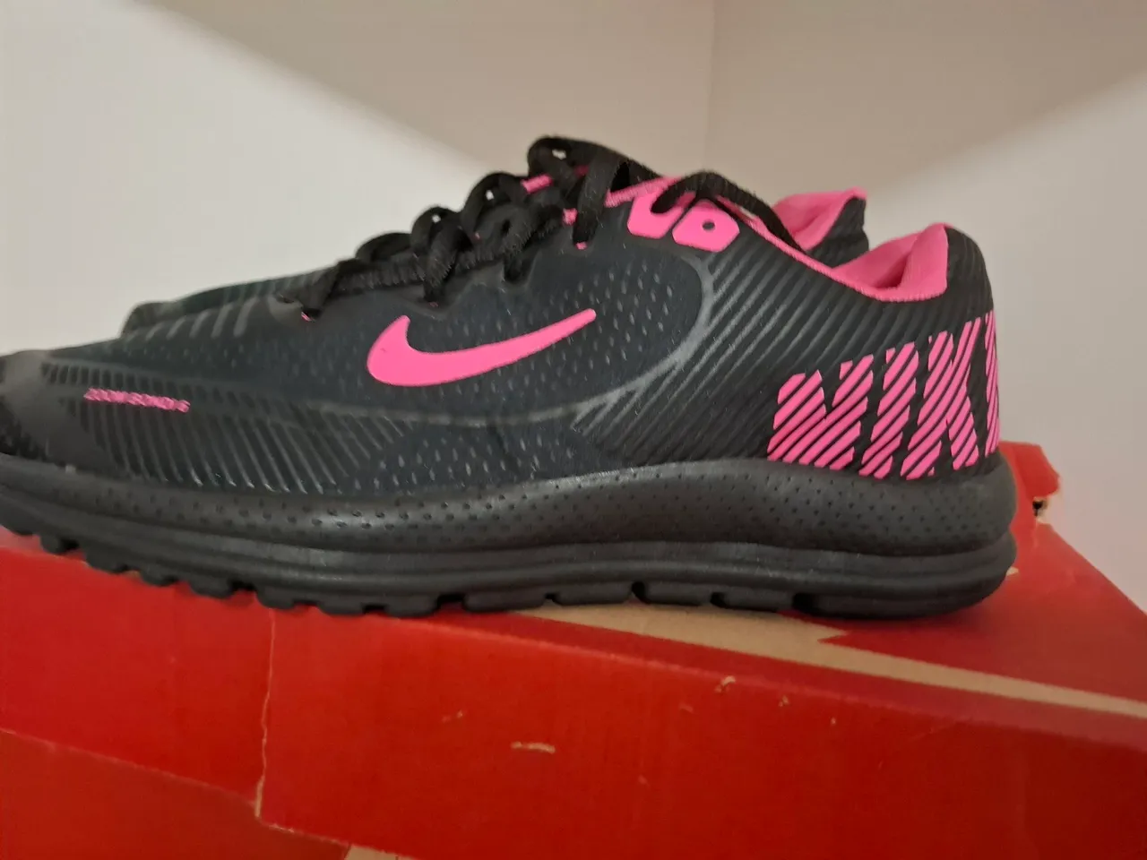 Tênis Nike Zoom Rosa e Preto