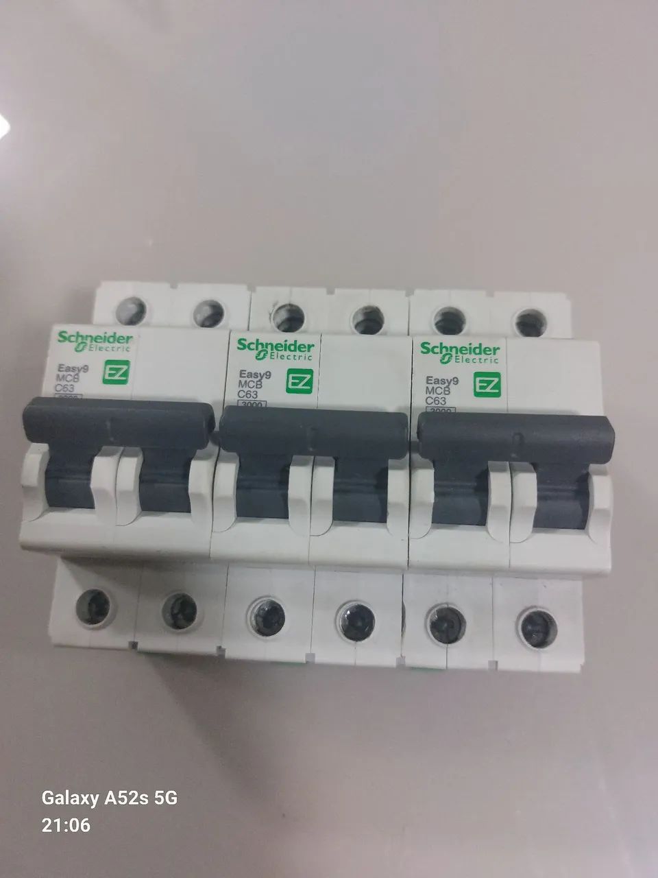 VENDENDO ESTES DISJUNTORES BIFASICOS DE 63A65193081081091121