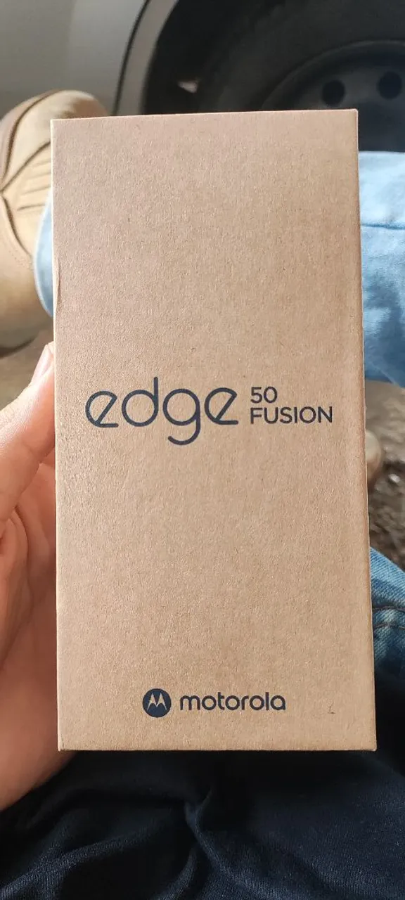 Motorola edge 50 fusion 5g - 256 gb de memória (novo na caixa)