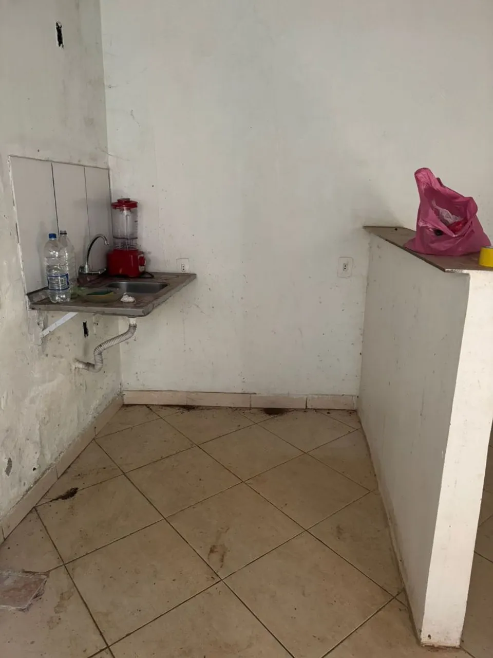 Vendo kit na rua 20 do jardim oriente