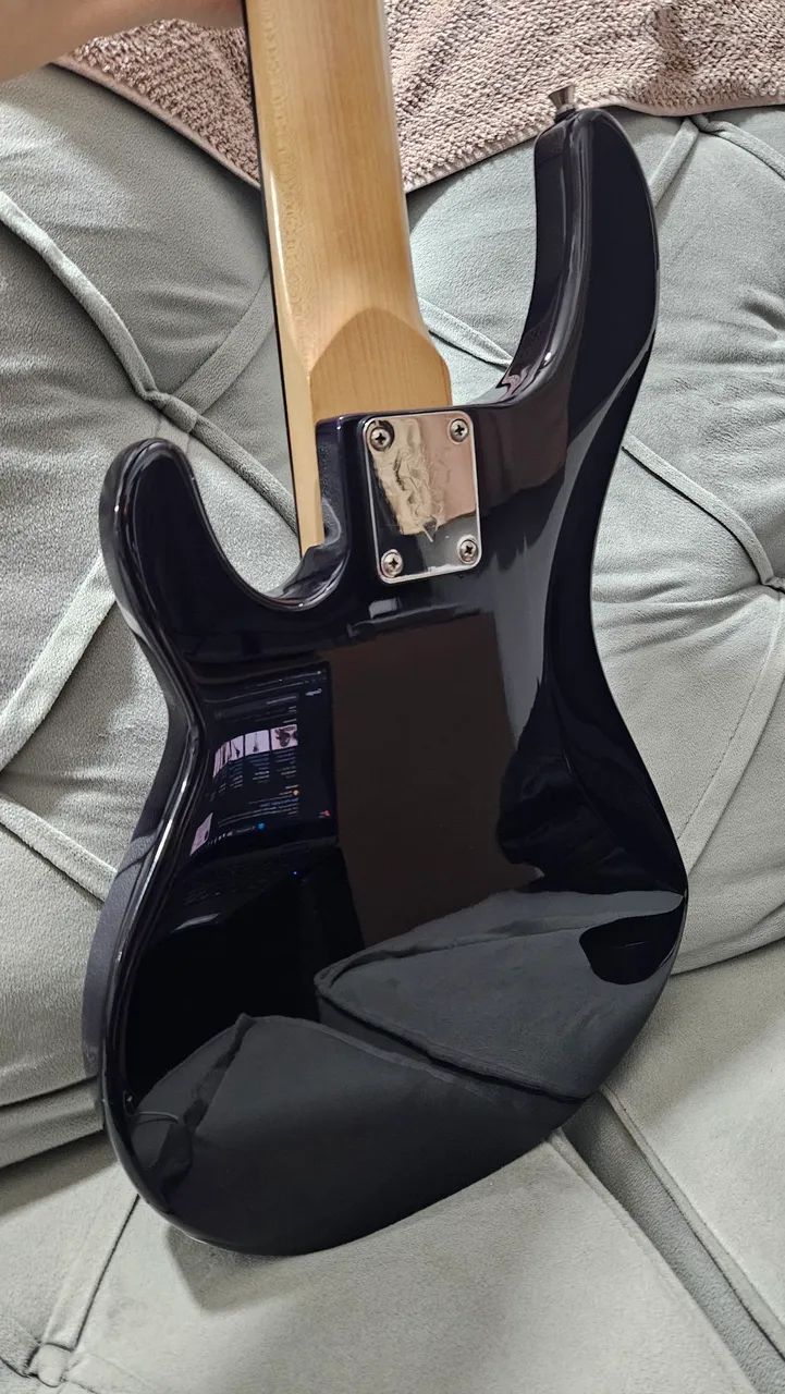 Baixo PHX 5 cordas - Foto 3