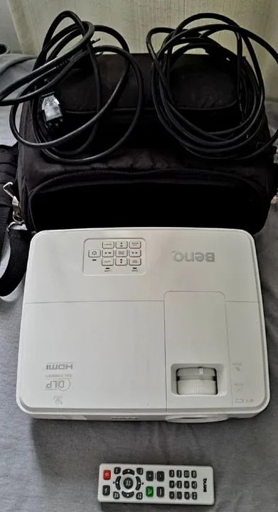 Projetor BenQ DLP Full HD