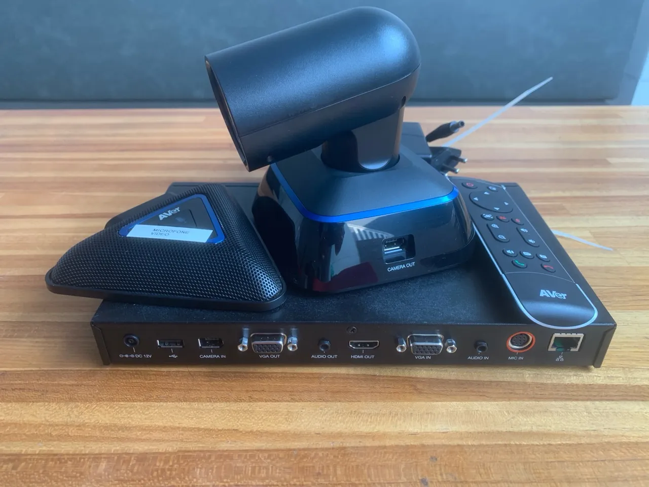 Sistema de Videoconferência AVer