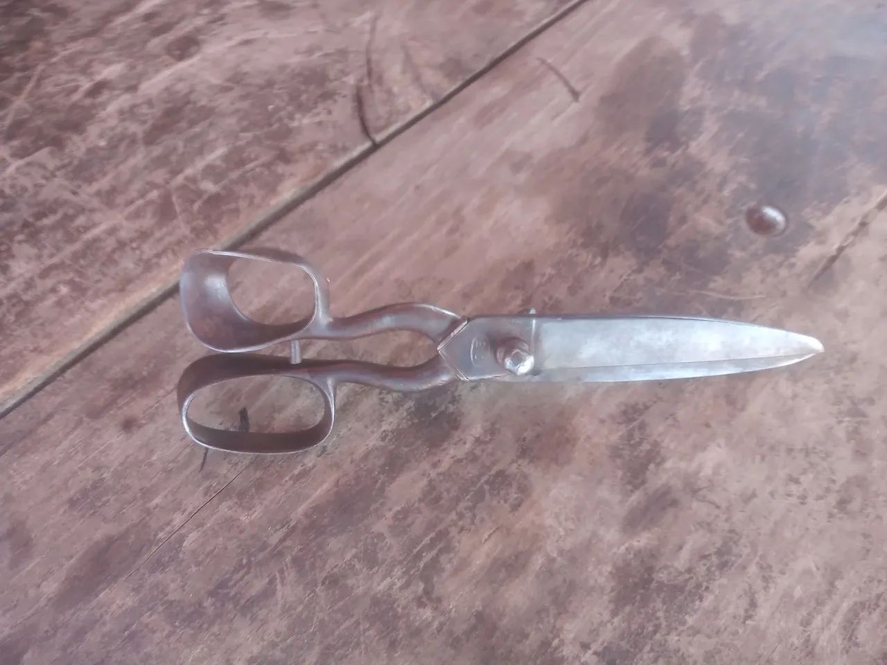 Tesoura antiga de alfaiate