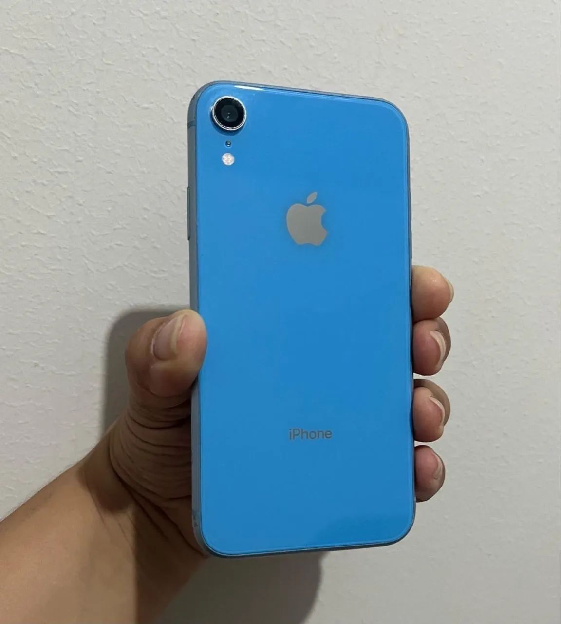 iPhone XR azul / 64gb / bateria 79% / conservado / funcionando tudo 