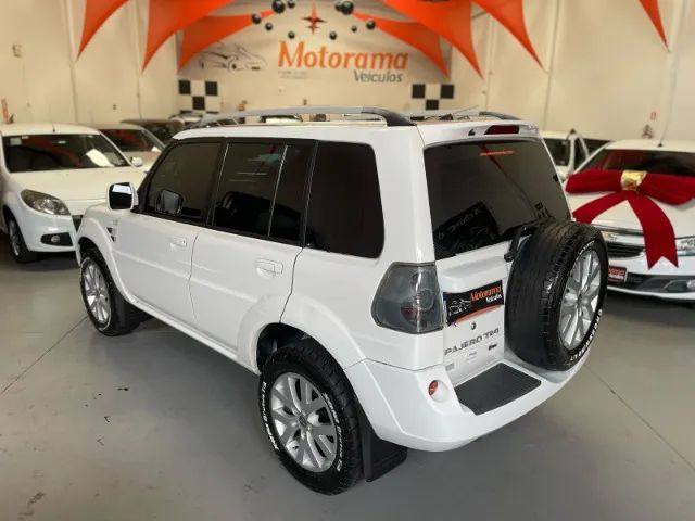 TR4 Pajero 2.0 Manual 4x2 2012 - Foto 4