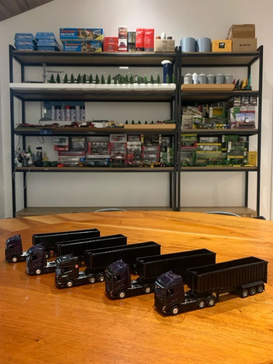 Miniatura caminhão graneleiro 1/64 - Foto 2