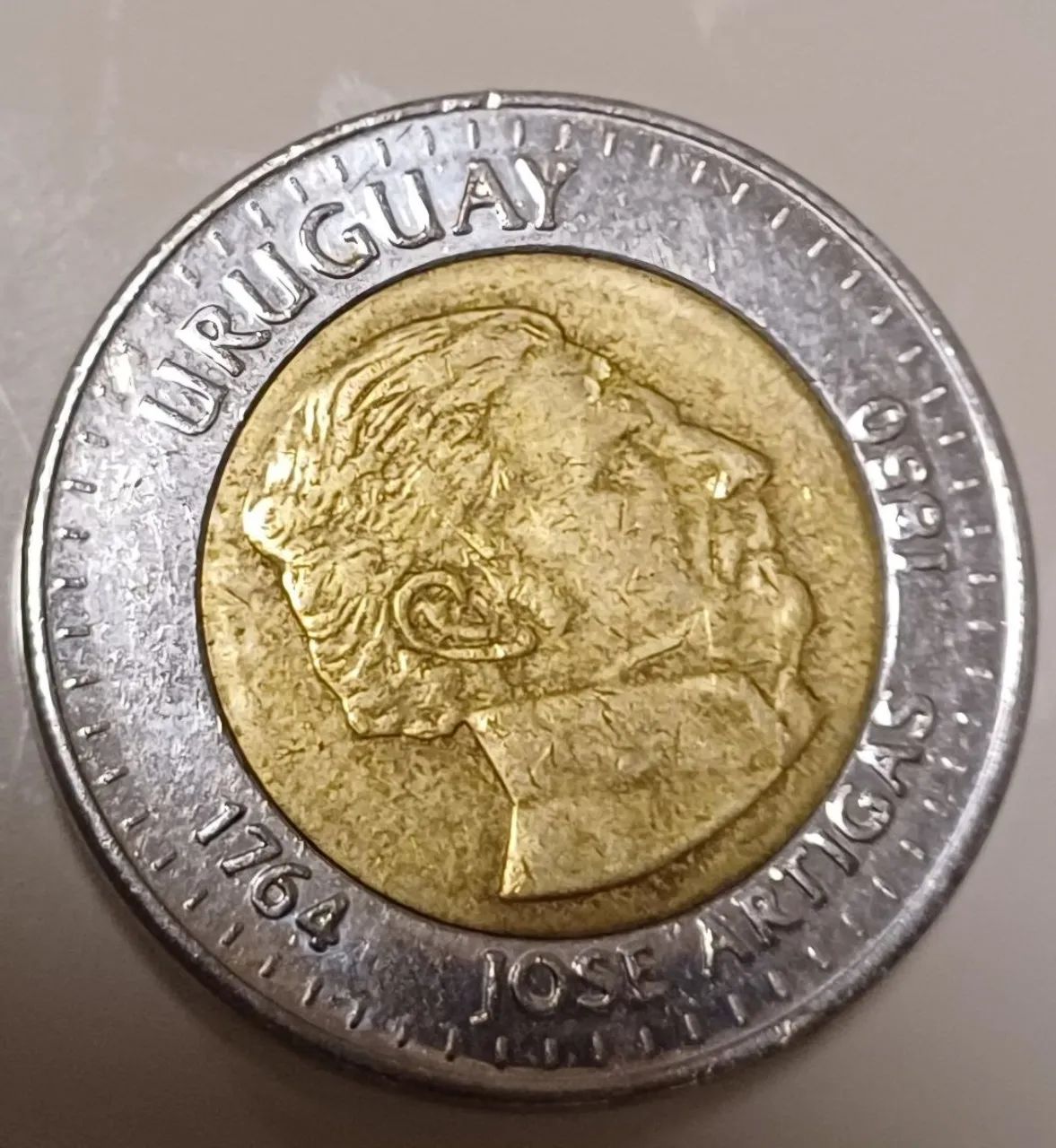 Moeda de 10 Pesos Uruguaio - José Artigas