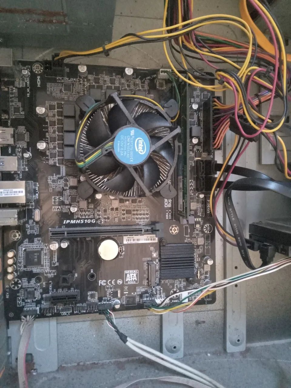 HARDWARE Vendendo somente a Placa mãe  - Foto 2