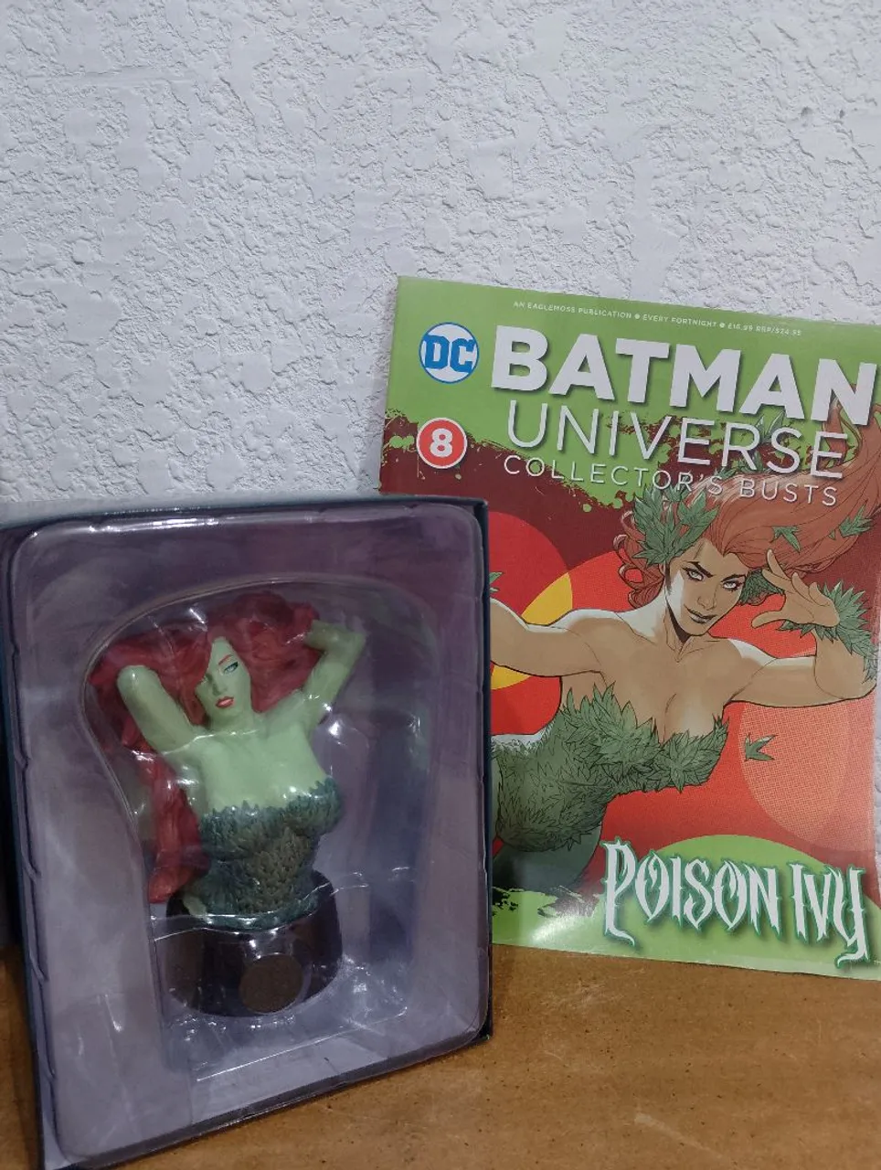Action Figure Hera Venenosa- Batman Universe