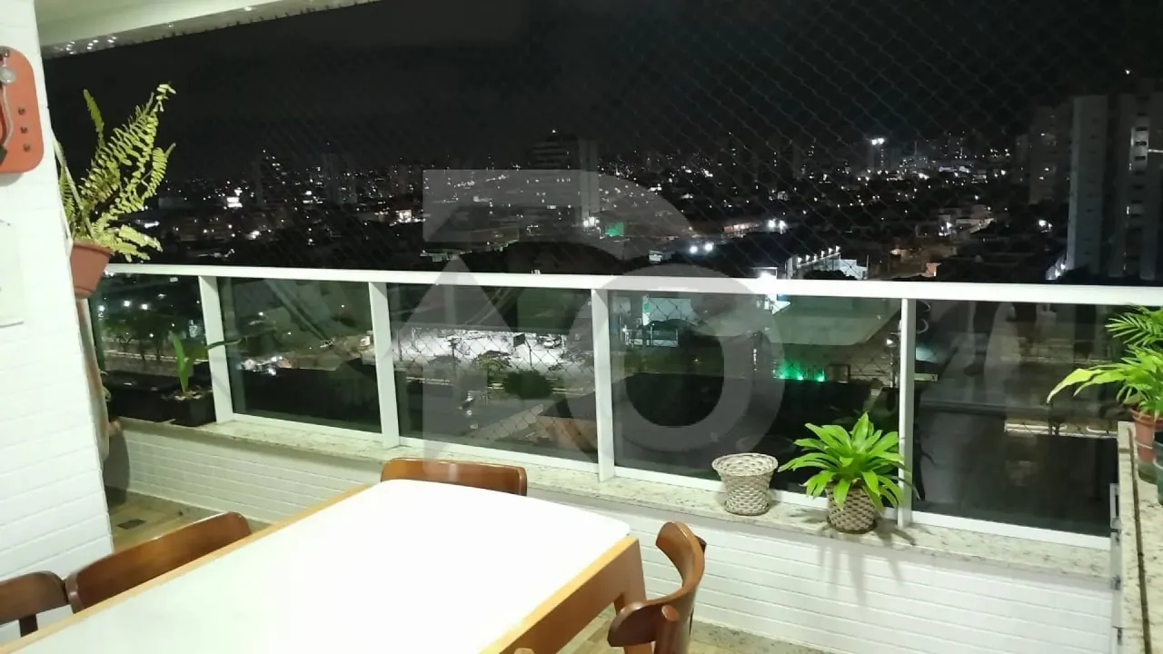 Apartamento no Condomínio Singulare com 3 Quartos e 2 Vagas de Garagem
