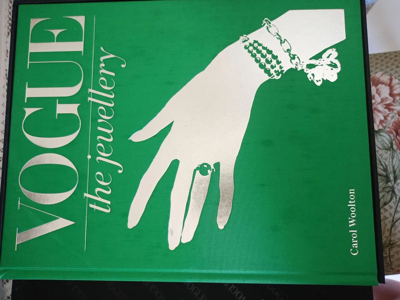 Livro Vogue The Jewellery Carol Woolton Livros e revistas