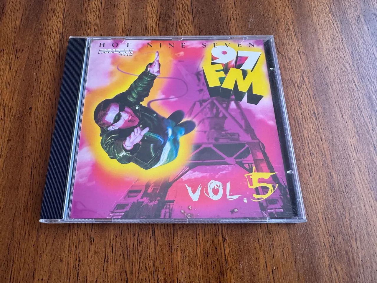 CD EURODANCE - 97 FM Vol 5 - COLECIONADOR
