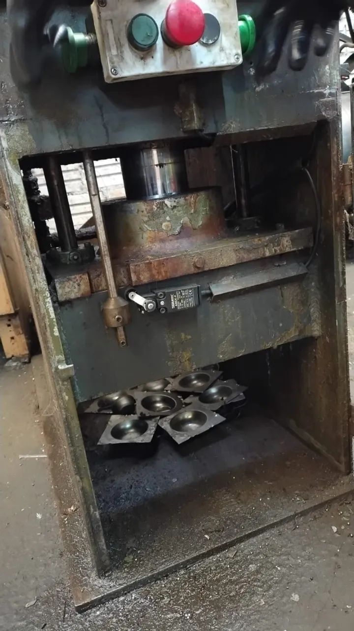 Prensa Hidráulica Tipo C 60 Ton - Foto 3