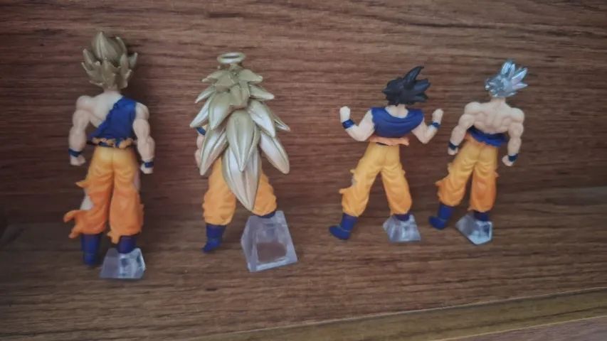 Coleção Completa - 4 Action Figures do Goku (Dragon Ball Z / Super) - Foto 3