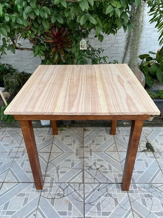 Mesa de Madeira / Pallet quadrada 65568131876355120
