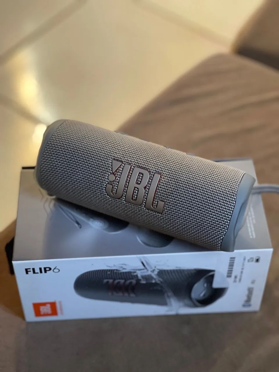 Caixa de Som JBL Flip 6 - Bluetooth - 12h de Autonomia - Foto 2