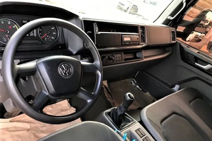 Volkswagen 11180 Delivery Baú 2017 - Foto 7