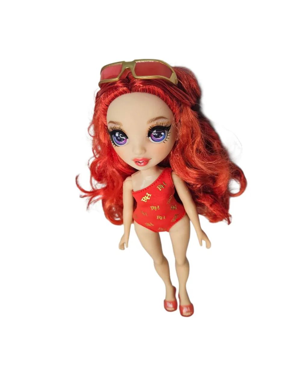 Boneca Rainbow High Swim & style importadas - Foto 3