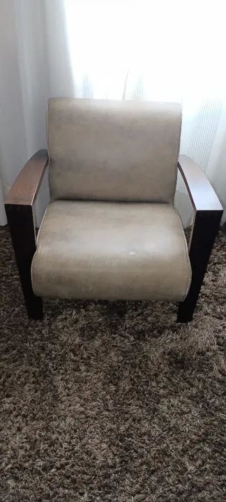 Poltrona de Couro linda e de qualidade $400 - Foto 5
