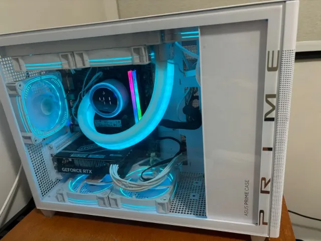 PC Gamer Rayzen 5600 + RTX 4060