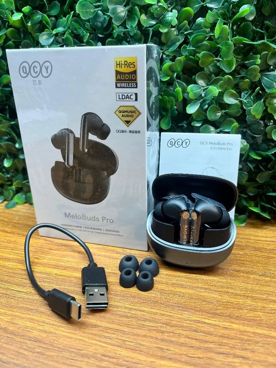 Fones de Ouvido Bluetooth QCY MeloBuds Pro ANC
