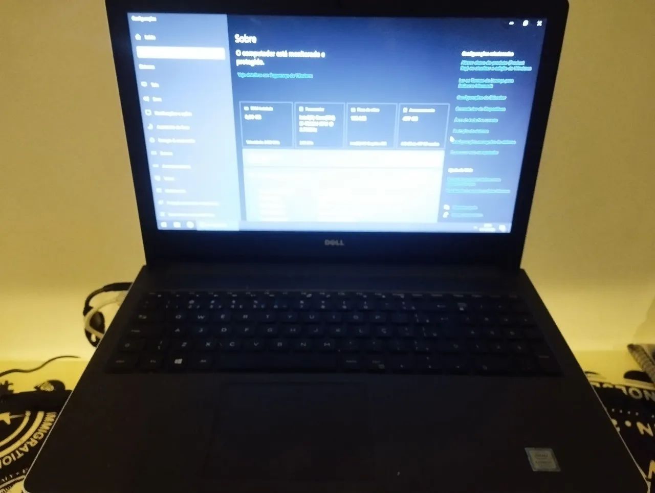 Notebook Dell Inspiron 7500U