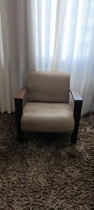 Poltrona de Couro linda e de qualidade $400